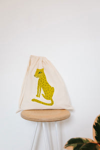 Cheetah drawstring bag