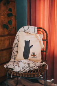 Cat with lunch (mouse, bird and insects) cotton shopping bag 