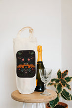 Load image into Gallery viewer, Tiger bottle bag - wine tote - gift bag
