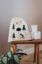 Load image into Gallery viewer, Animals in the wood drawstring bag
